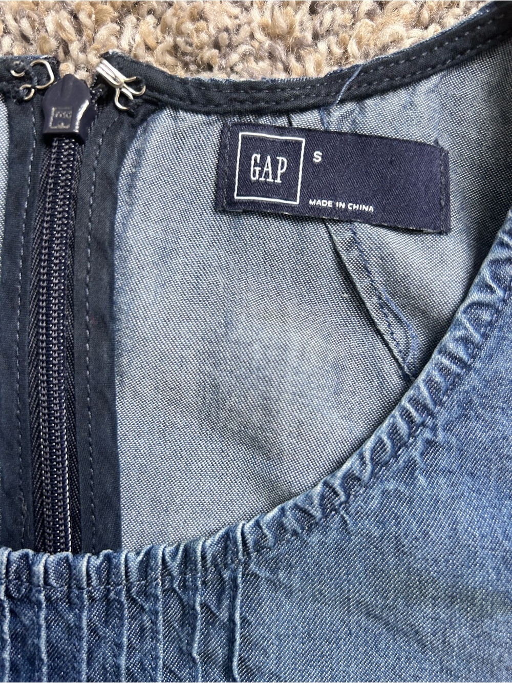 GAP 100% Lyocell Lightweight Chambray Midi Dress size Small - Picture 7 of 10